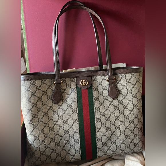 NWT - Gucci Ophidia GG medium tote